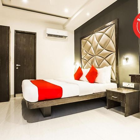 Oyo 37559 Hotel Al Haram Mumbai Eksteriør bilde