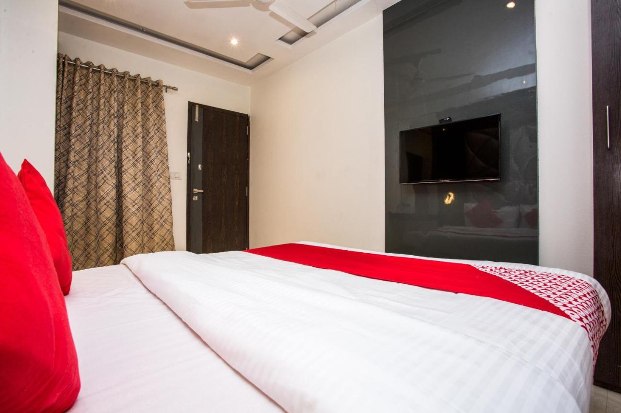 Oyo 37559 Hotel Al Haram Mumbai Eksteriør bilde