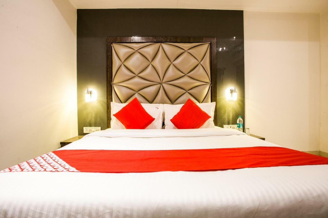 Oyo 37559 Hotel Al Haram Mumbai Eksteriør bilde