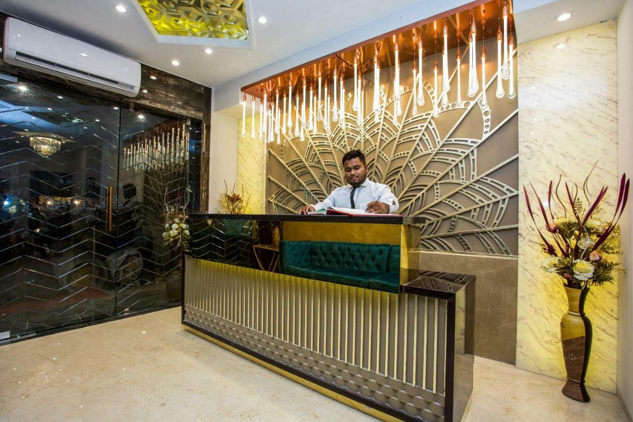 Oyo 37559 Hotel Al Haram Mumbai Eksteriør bilde