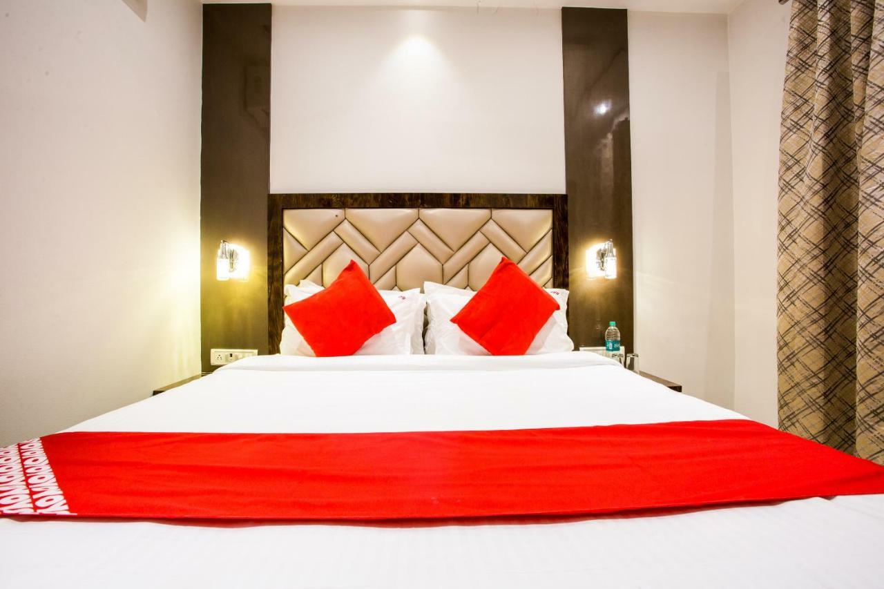 Oyo 37559 Hotel Al Haram Mumbai Eksteriør bilde