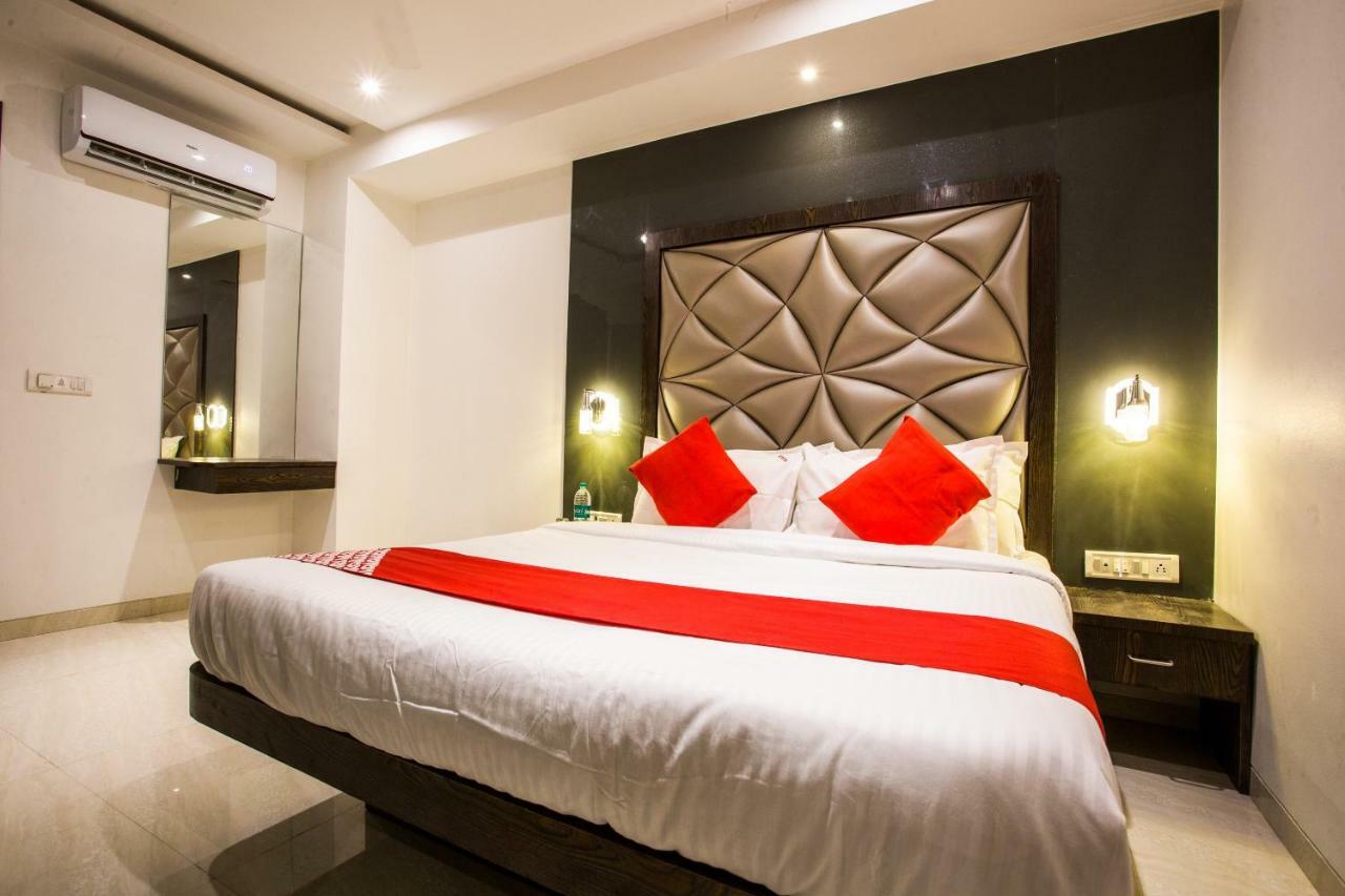 Oyo 37559 Hotel Al Haram Mumbai Eksteriør bilde